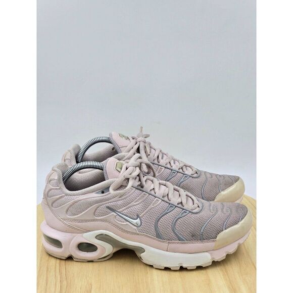 Nike Air Max Plus Particle Pink sneakers Girls shoes youth size 6.5Y